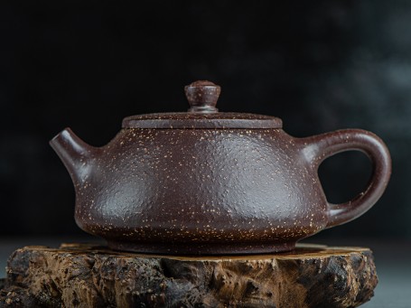 Dzbanek do herbaty nr 1530, 230 ml, glina Yixing.